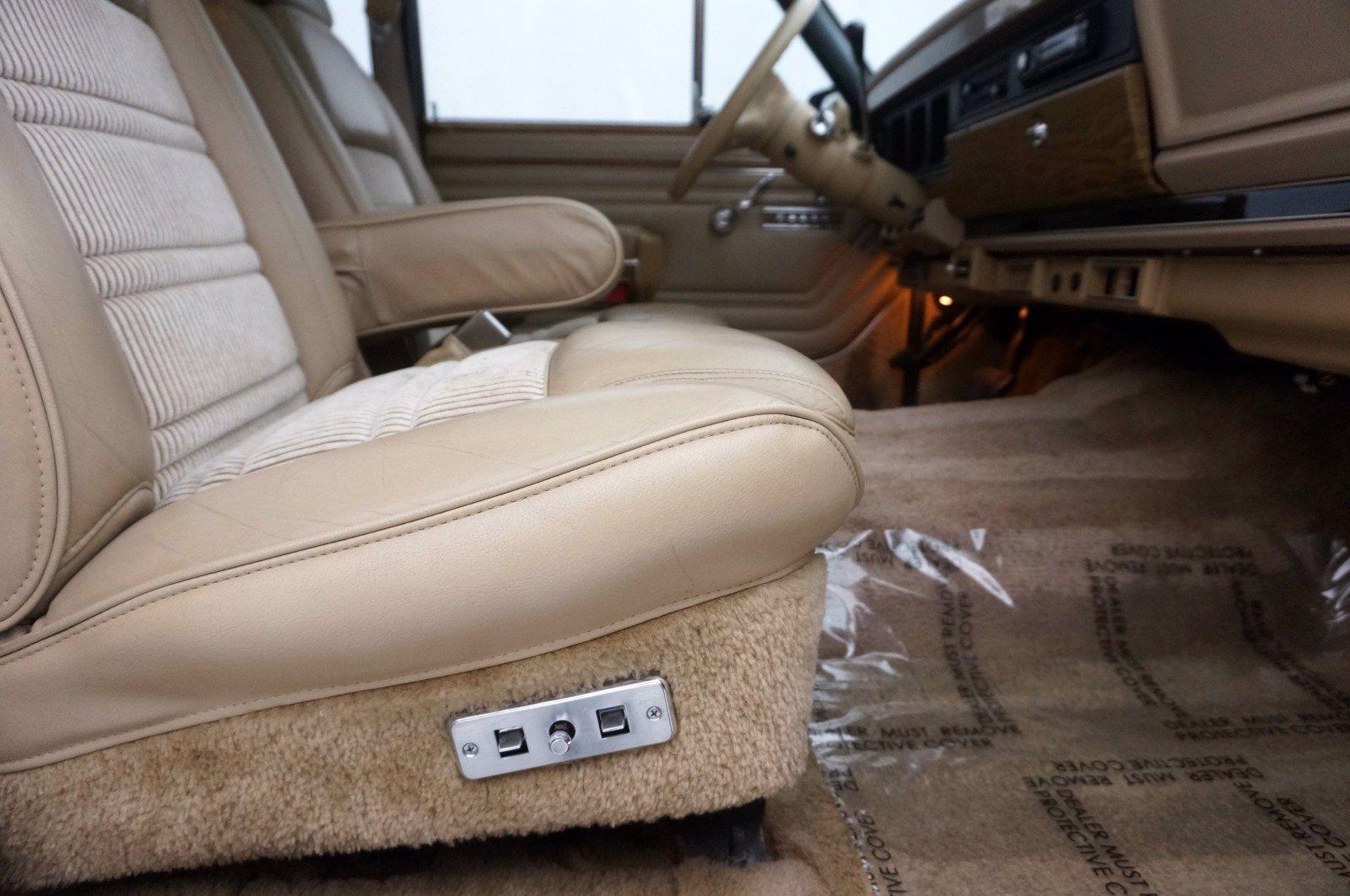 Used 1991 Jeep Grand Wagoneer | St. Petersburg, FL