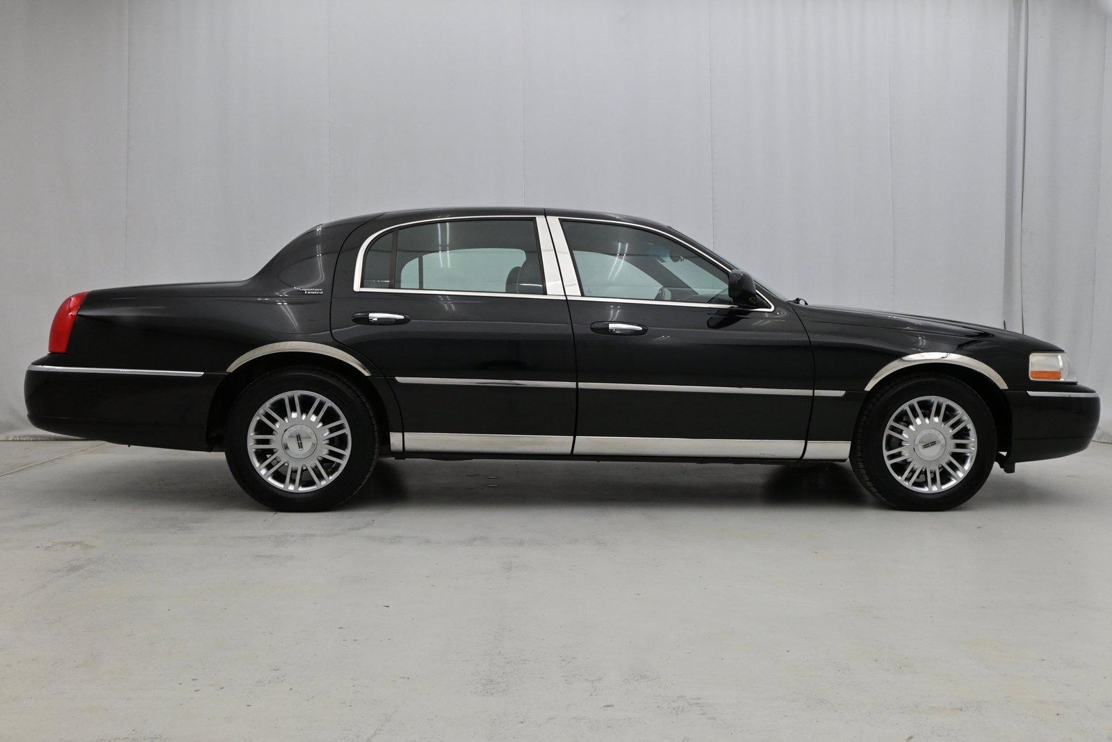 Used 2008 Lincoln Town Car Limited | St. Petersburg, FL