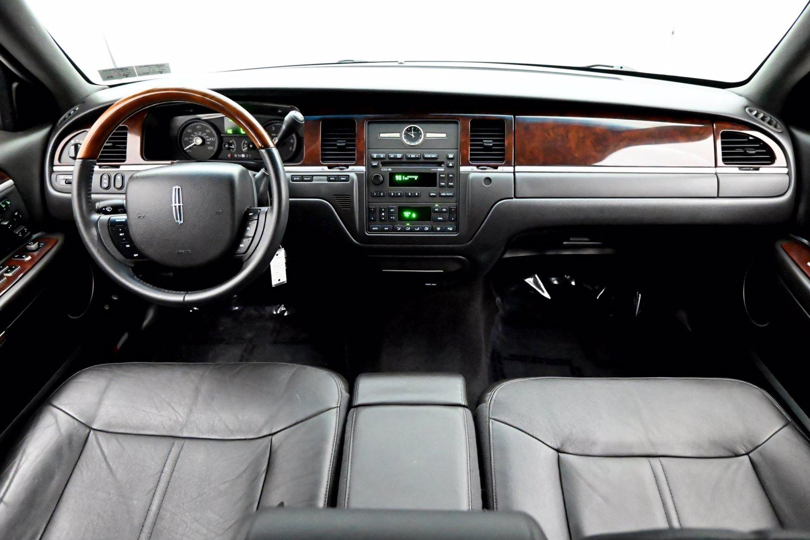 Used 2008 Lincoln Town Car Limited | St. Petersburg, FL