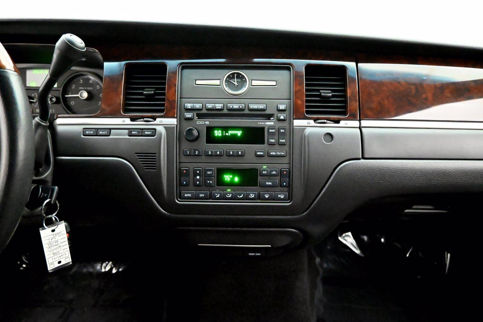 Used 2008 Lincoln Town Car Limited | St. Petersburg, FL