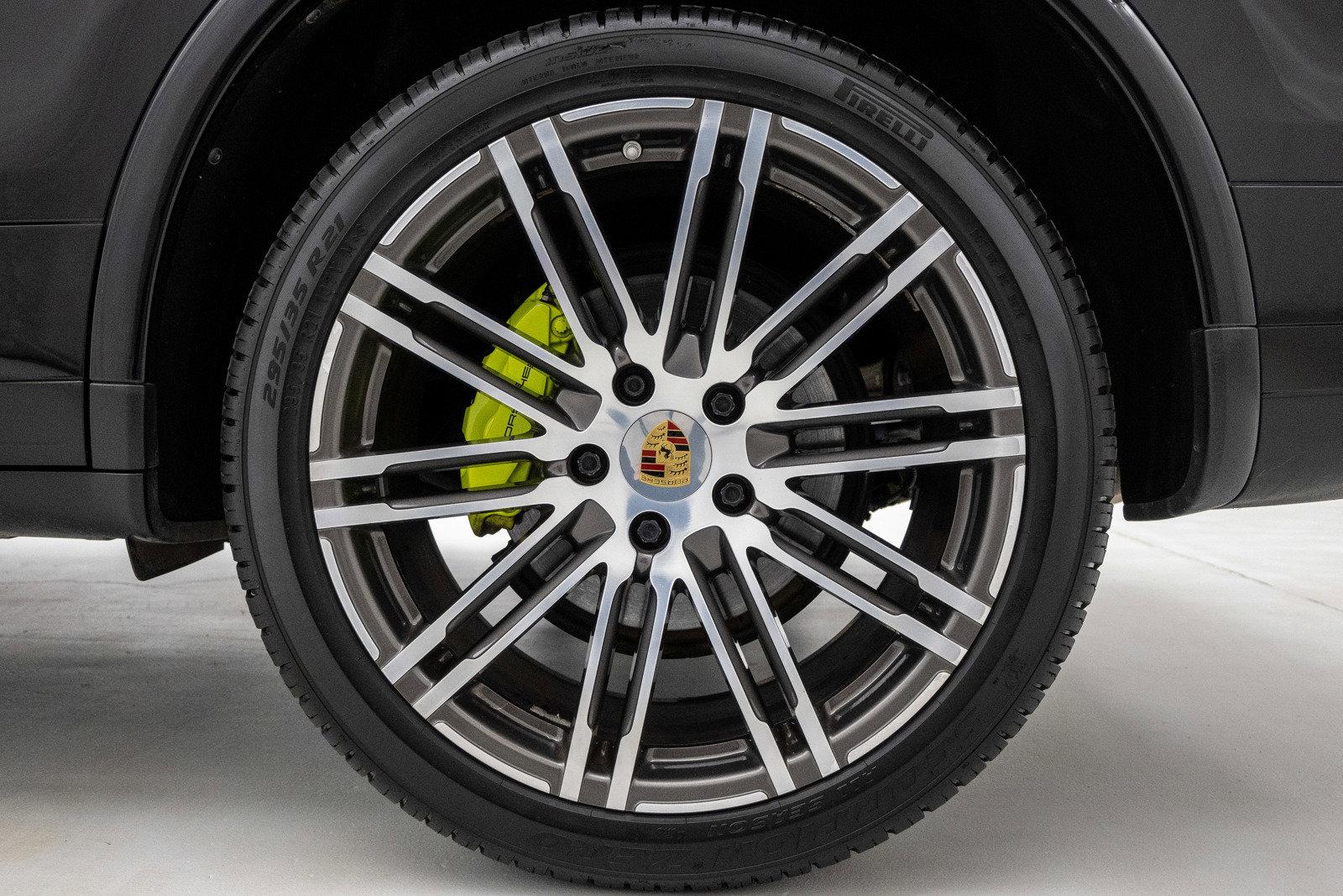 Used 2018 Porsche Cayenne S Platinum Edition E-Hybrid | St. Petersburg, FL