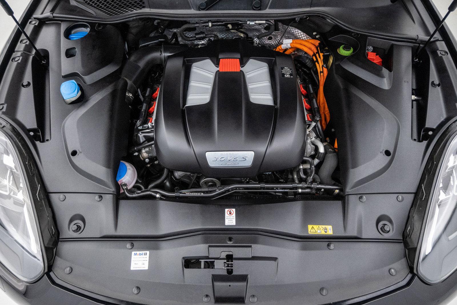Used 2018 Porsche Cayenne S Platinum Edition E-Hybrid | St. Petersburg, FL