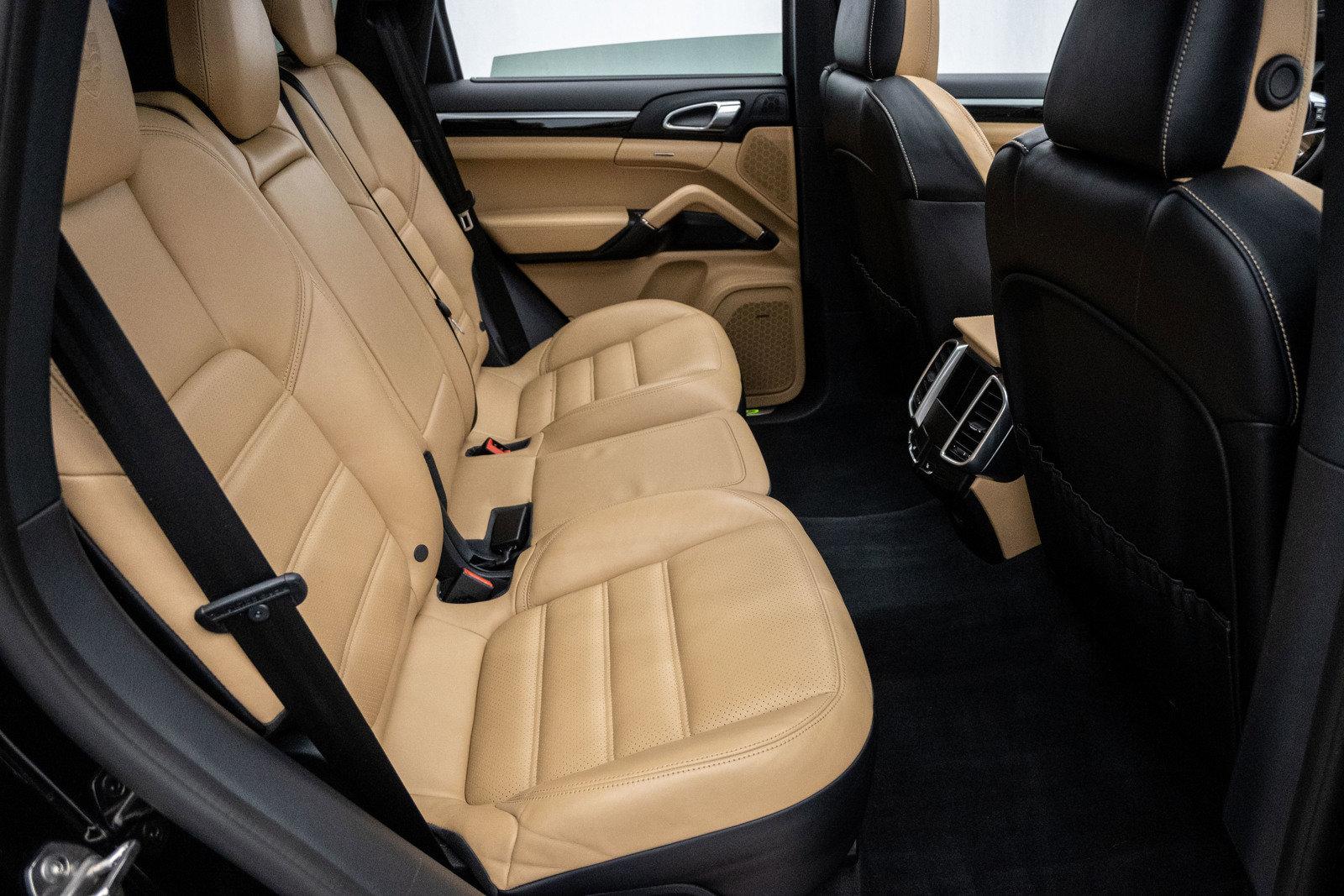 Used 2018 Porsche Cayenne S Platinum Edition E-Hybrid | St. Petersburg, FL