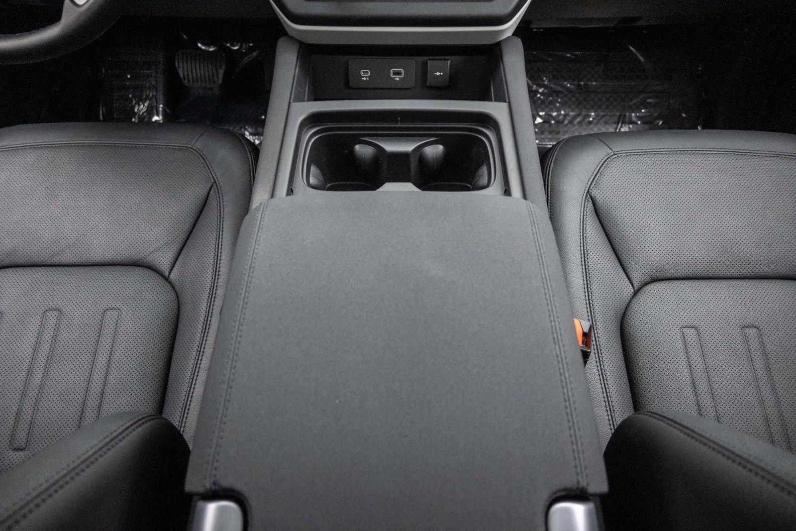 Used 2022 Land Rover Defender SE | St. Petersburg, FL