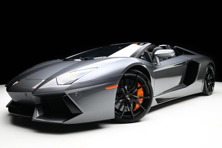 2016 Lamborghini Aventador